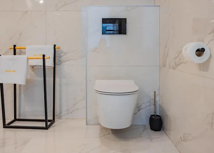 Willa Shark Maslenica